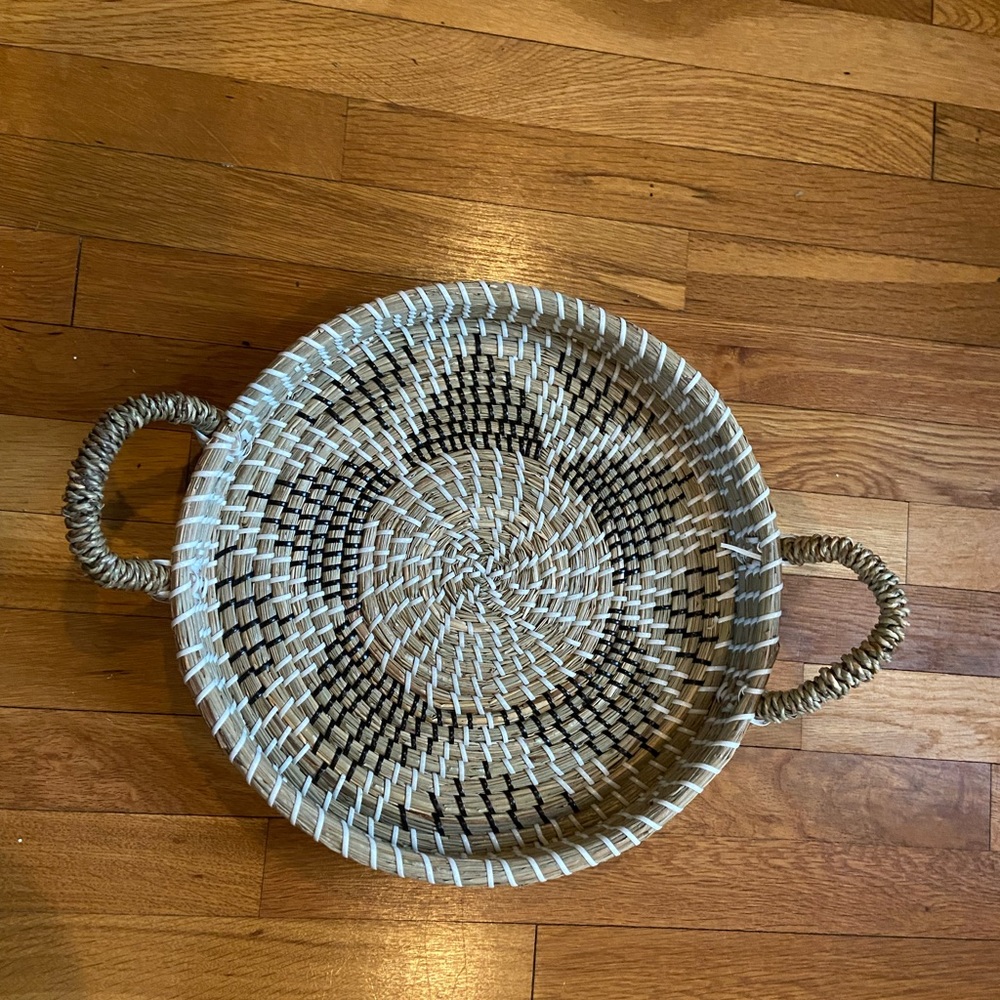 Medium Rattan Centerpiece with black and white detail